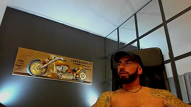 AronGrant webkamerás műsora