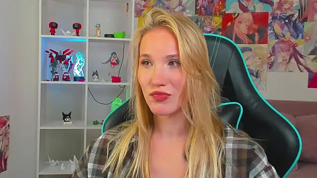 Živý XXX chat ElaraVoltage