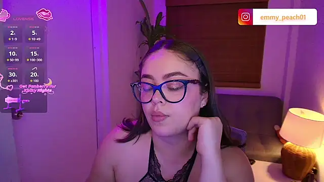 Emmy_peach1 Chat XXX in diretta