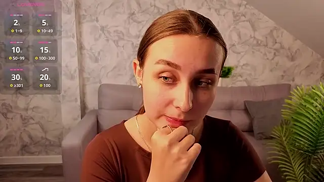 Ellis-Brownn live XXX chat