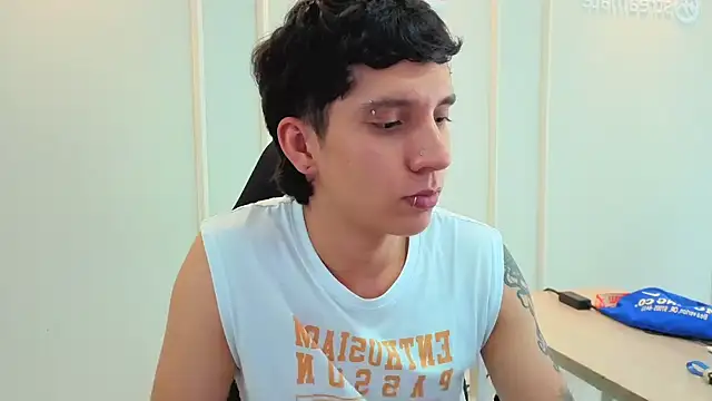 JacoboSwamn Live XXX chat