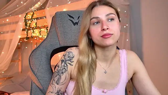 Chatroom XXX en direct de EllieCutes