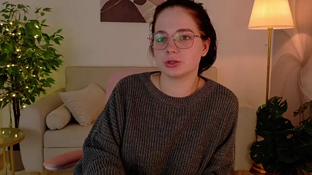 DeniseReese Adlı Modelin Canlı XXX Sohbeti