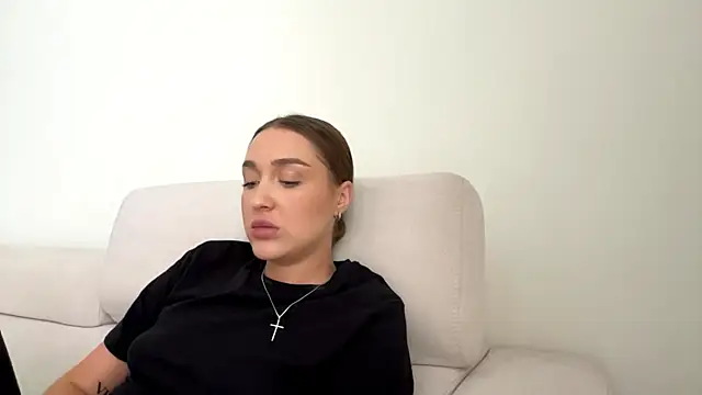 mc-LoLa Adlı Modelin Canlı XXX Sohbeti