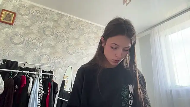 EdnaHoltkamp's Live XXX Chat