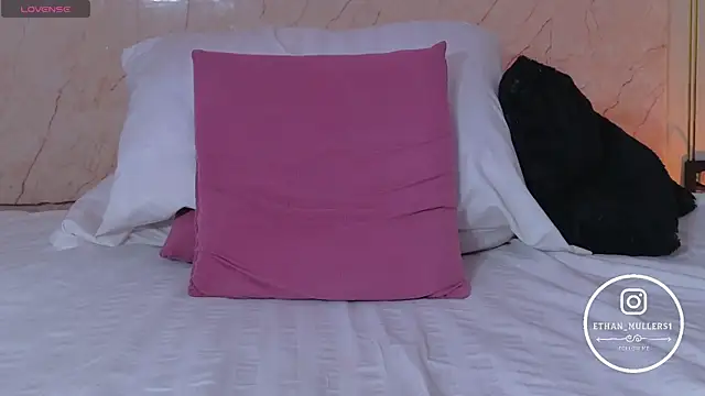 Ethan_mullers Chat XXX in diretta
