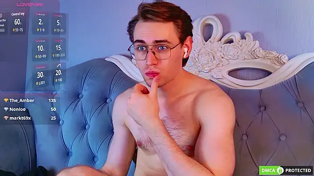 WilliamDyson's Live XXX Chat