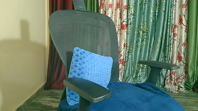 Apki_Nisha's Webcam Show