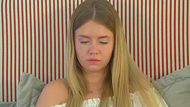 XXX chat uživo modela MilanaBalmain