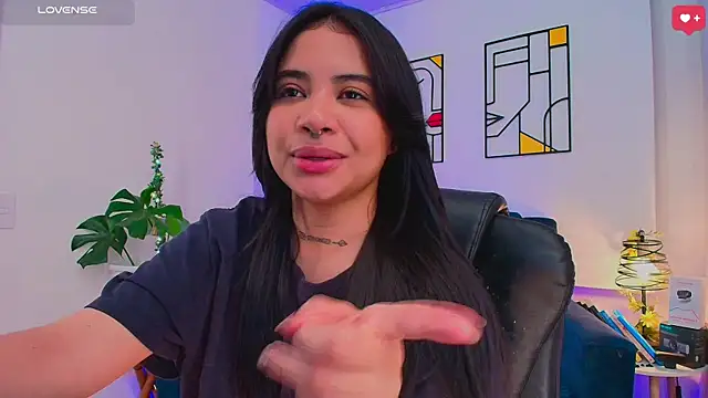 XXX chat uživo modela nicemiiaa7_
