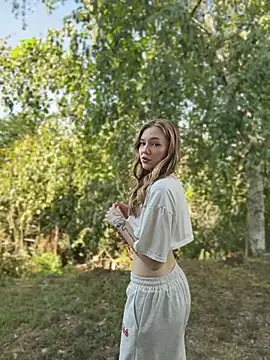 MilaMoone Live XXX-Chat