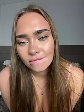 MonicaWestt Adlı Modelin Web Kamerası Şovu