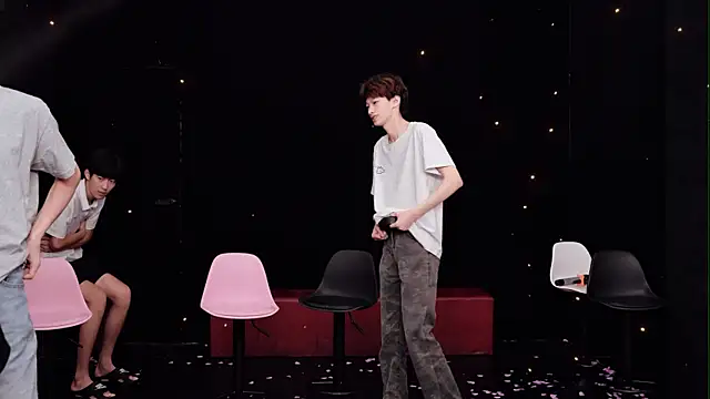 XXX chat uživo modela Chenyong123