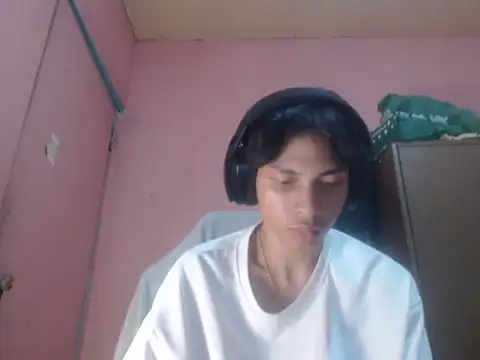 Kyoshi_19 Chat XXX live