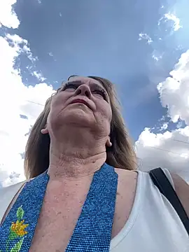 Chat +18 de Irina2909@xh ao vivo