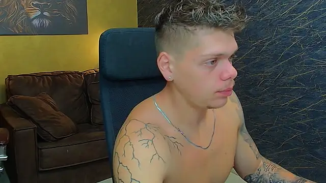 NicoTroy Live XXX Chat