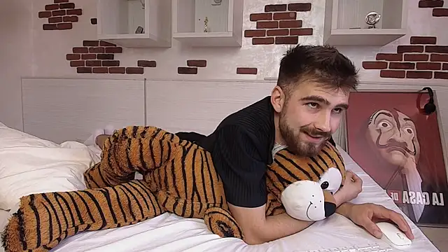 KyloEast Chat XXX live