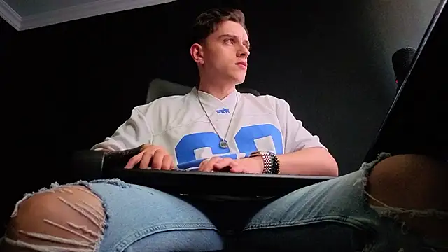Chat XXX Live FelixStarkk