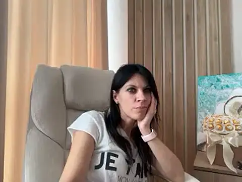InjaAtHome লাইভ XXX চ্যাট