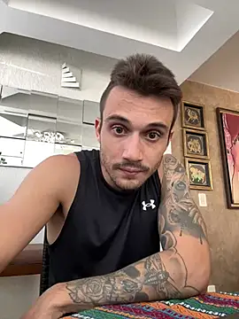 Show modela carvalhofelipe na web-kameri