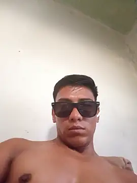 taironmm Show in webcam