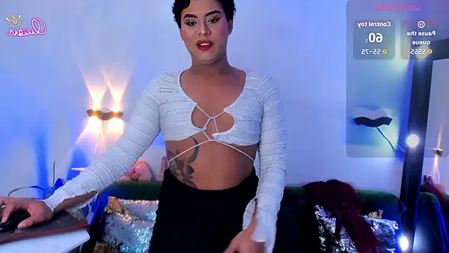 Emili_Roux Chat XXX in diretta