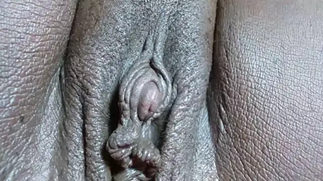 morenahott1's Live XXX Chat