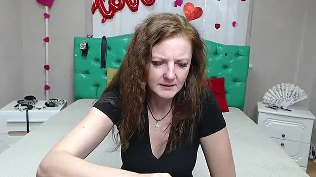 MeganPirs live XXX chat