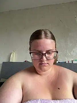 CurvyPaar2 Live XXX-Chat