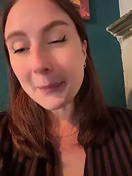 Dina_Teaseのウェブカメラショー