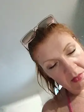 nakedgarbageperson Live XXX-chat