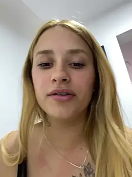צ'אט XXX בשידור חי של Barbie107