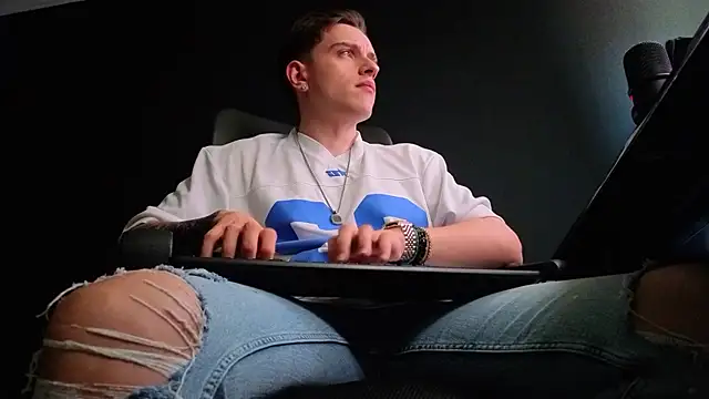FelixStarkk 现场XXX聊天