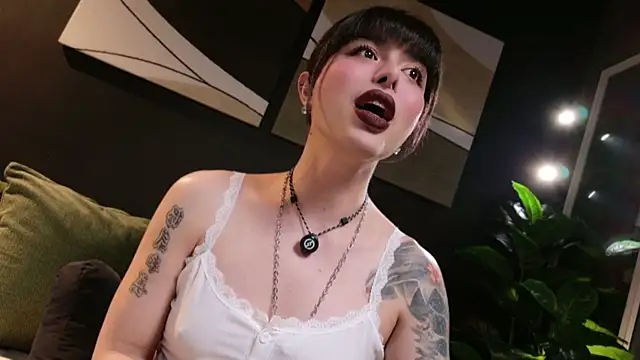 LetisiaRocks 现场XXX聊天