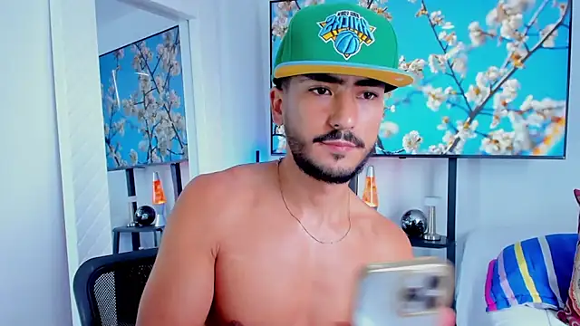 david__johnson372 élő XXX-chatje