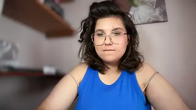 Angellamya Adlı Modelin Canlı XXX Sohbeti