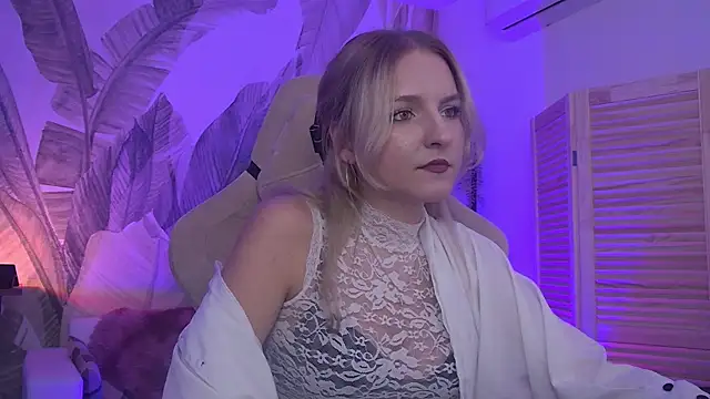 XXX chat uživo modela ViolaMore