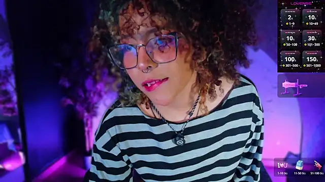 צ'אט XXX בשידור חי של emmanakamura