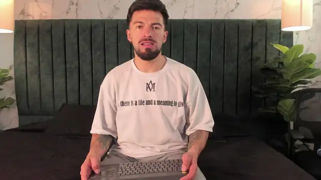 Liam_ashfordn Webbikameraesitys