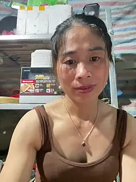 tinacum012 Show in webcam