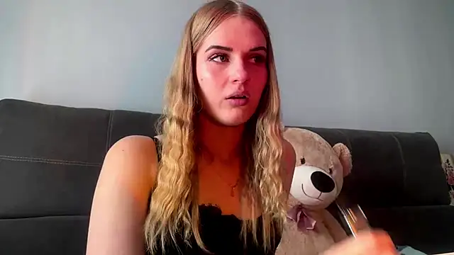 Chat +18 de HermaKitty ao vivo