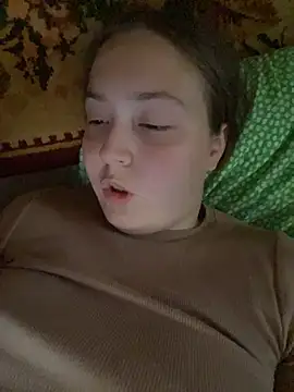 SweetyCute7 Adlı Modelin Canlı XXX Sohbeti