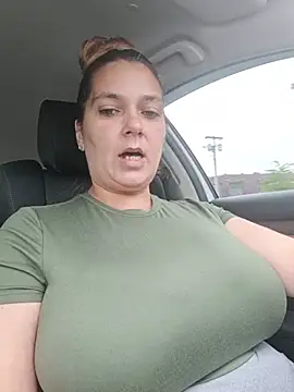 YourFavoriteMilf423 live XXX chat