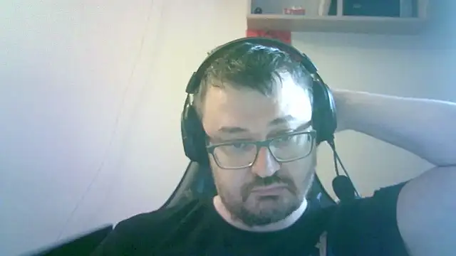 Chat +18 de SirAbuser ao vivo