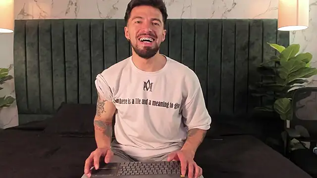 Liam_ashford Live XXX-Chat