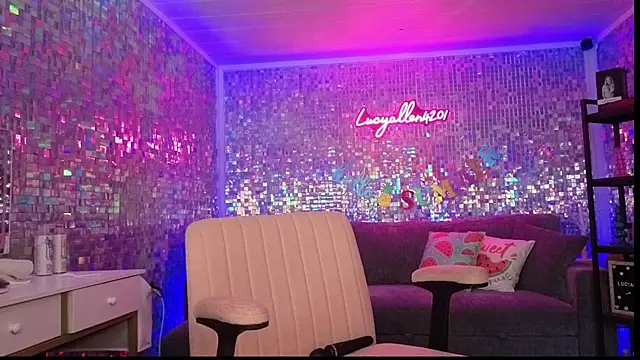 lucyallen4201's Live XXX Chat