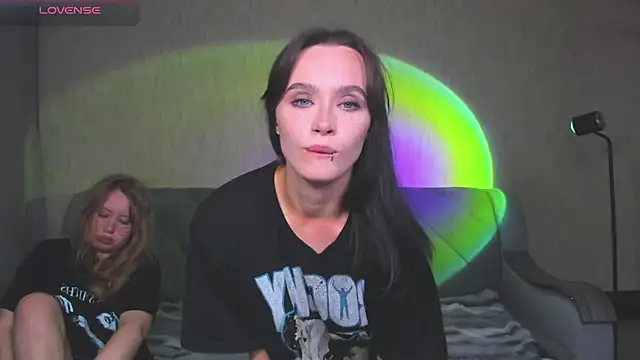 Demi_Corn লাইভ XXX চ্যাট