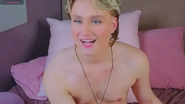 cumboydoll Шоу с уебкамера