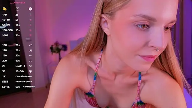 Reychellle Chat XXX in diretta
