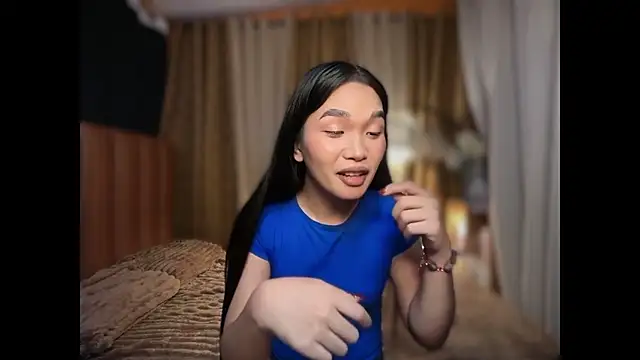 hugeasiancockandrea 网络视讯表演